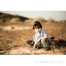 طفل ركوب الدراجة على لعبة الصلب الاطفال التوازن الدراجة